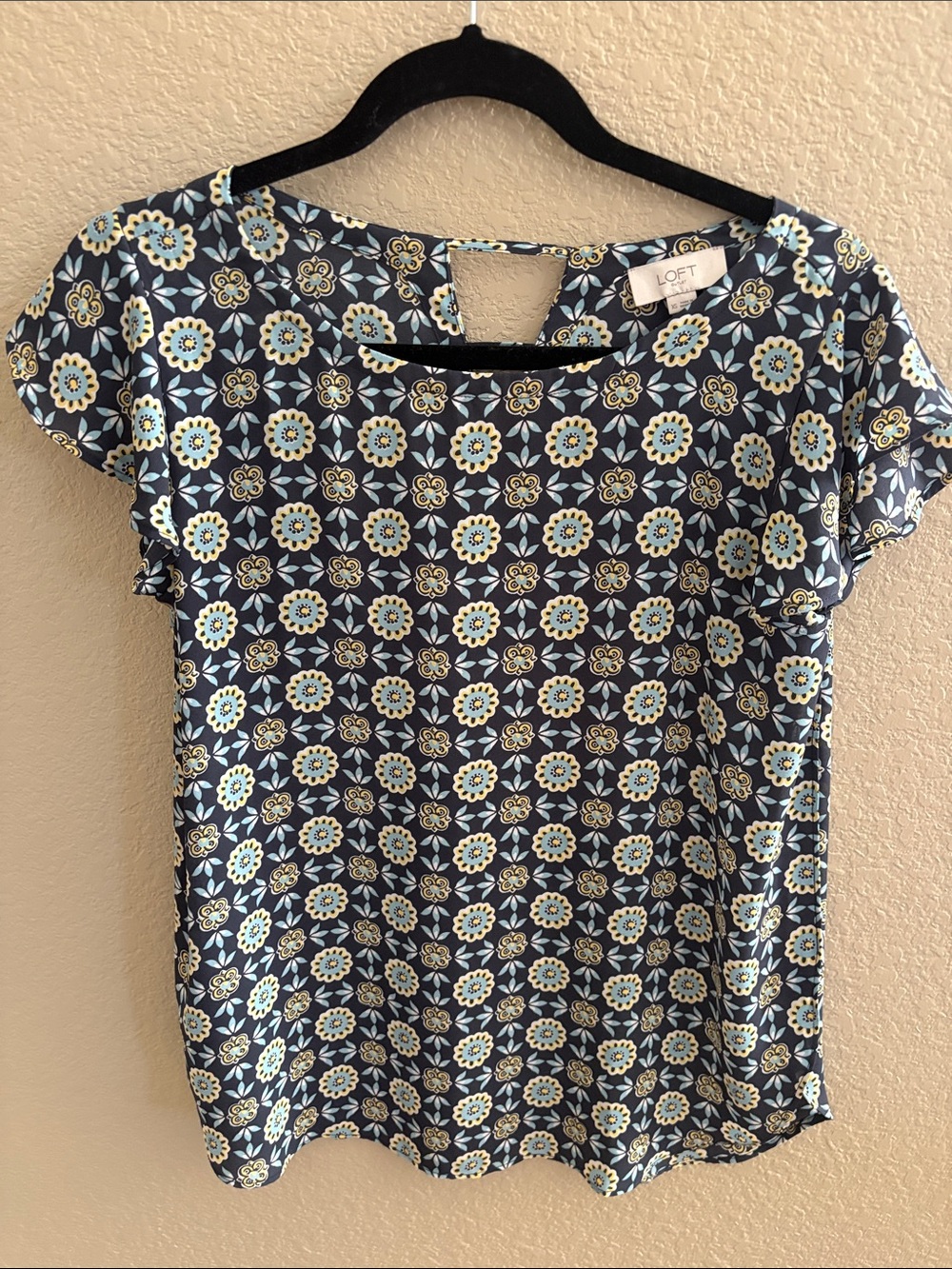 LOFT Navy Floral Short Sleeve Keyhole Blouse